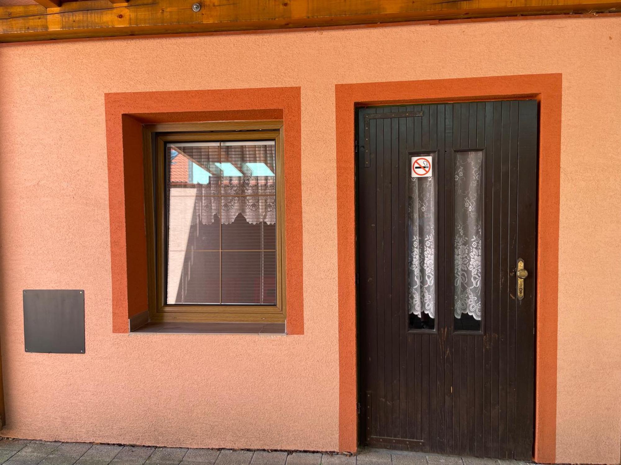 Penzion Pod Zamkom Бойнице Экстерьер фото