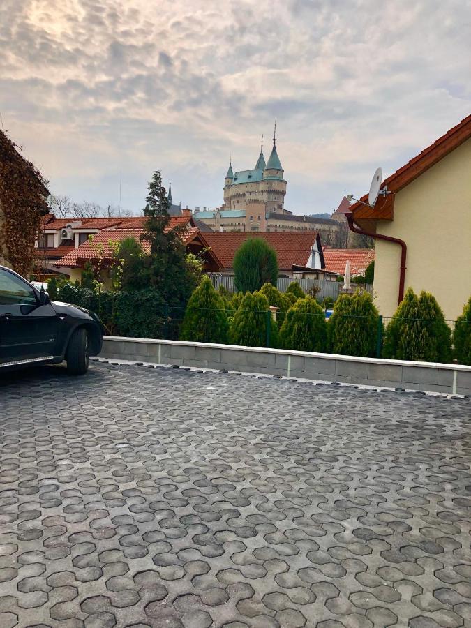 Penzion Pod Zamkom Бойнице Экстерьер фото